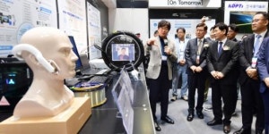 국제광융합산업 전시회-1면