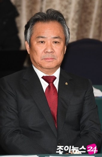 [포토]이기흥 회장, 굳은 표정으로 이사회 참석