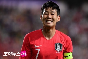 [아시안컵]손흥민, 중국전 전격 선발…황의조와 골 사냥