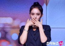 [포토]첫 싱글 숨 발표한 소영