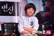 강훈헤어스트디오 | '김영철의 파워FM' 김강훈 "동백꽃 촬영하며 키 3cm 컸다"