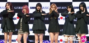 [포토]교차로 안무 선보이는 여자친구
