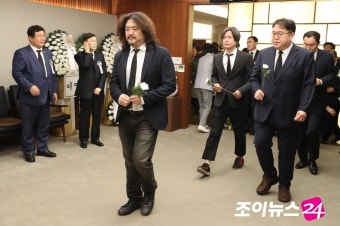 김어준, 9일 모친상…'뉴스공장' 신장식 변호사 대체 진행