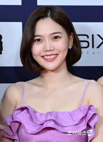 [포토]오마이걸 효정, '단발병 부르는 미모'