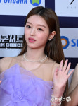 [포토]오마이걸 유아, 인형 미모