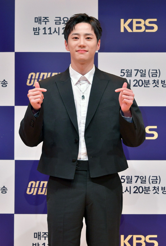 이준영, 음주운전자 추격 및 검거 일화에 사회적 귀감…모범 시민의 힘