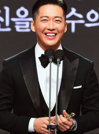 [포토]대상 남궁민, 연인 진아름에 공개 고백 "아름아 사랑해"