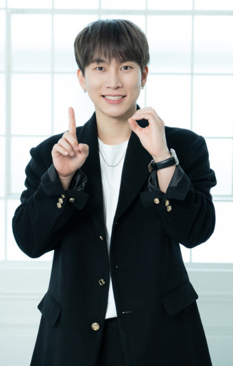[포토]서은광, '비투비 10주년이에요'