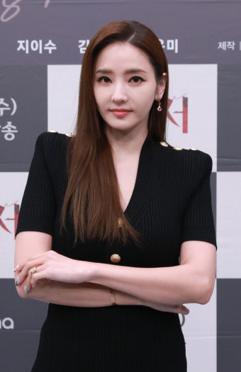 [포토]'스폰서' 한채영, '데뷔 23년차 변함없는 미모'