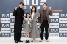 [종합] 3개국어·K디테일…