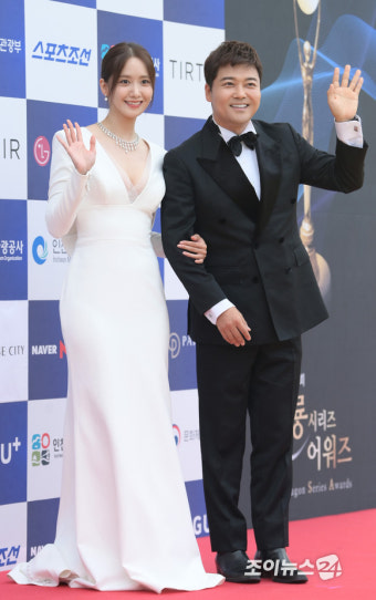 [포토]전현무X윤아, '청룡시리즈어워즈' 2MC