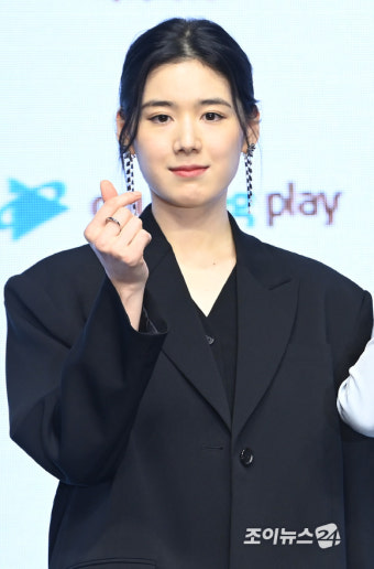 [퇴근길이슈] 뷔 제니 폭로자·정은채 부친상·김신영 전국노래자랑·신지민 복귀