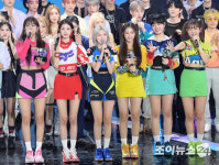 대세 아이브, 애프터 라이크로 2관왕…통산 25개 트로피