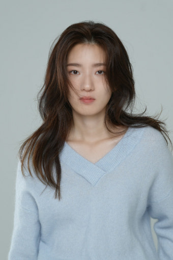 신예 강채영, 김남길과 한솥밥…길스토리이엔티와 전속계약