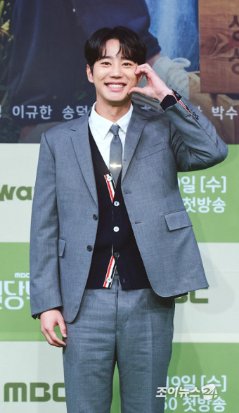 [포토]'일당백집사' 이준영, 귀여운 볼하트