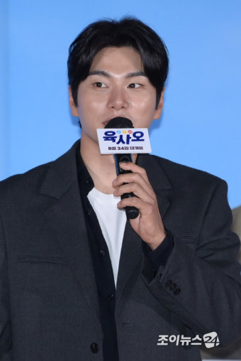 이이경, 4일 '씨네타운' 출연 취소…이태원 참사 애도 동참