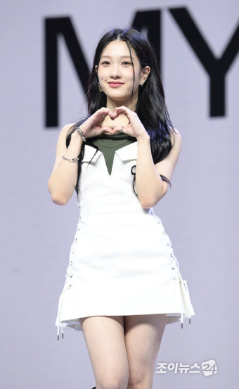 [포토]프로미스나인 이서연, 러블리 하트