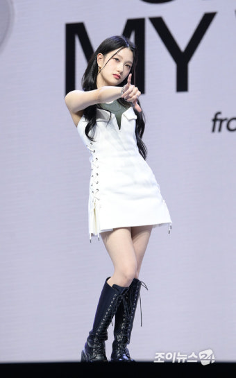 [포토]프로미스나인 이서연, 심쿵 카리스마