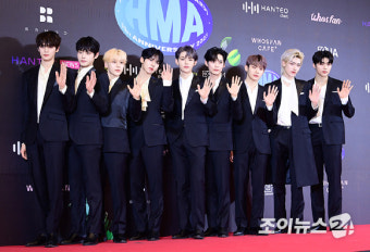 제로베이스원, 日 데뷔 직후 오리콘 1위…역대 K팝 가수 신기록