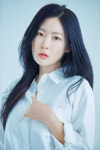 홍진영 품에 안긴 조아서, 트로트 가수 첫발…23일 신곡 발매