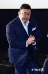 [포토]범죄도시4 마동석, 영화 공개 후 박수 치며 입장