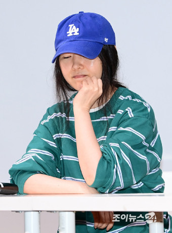 [포토]생각에 잠긴 민희진 어도어 대표
