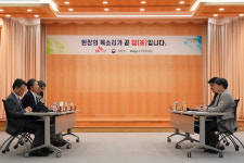 남성현 산림청장, 에스케이(SK) 임업 기업경영 산림 방문