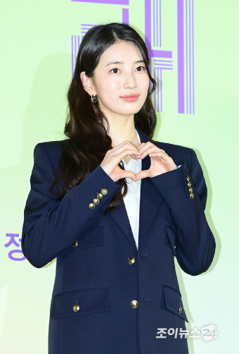 [포토]'원더랜드' 수지, 하얗다 못해 빛나는 피부