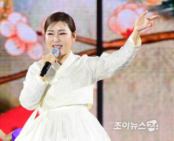 [포토]송가인, 명품 가수의 고품격 가창력