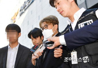 [포토]'음주 뺑소니' 김호중, 검찰 송치
