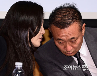 [포토]이야기 나누는 차가원 회장·김동준 대표