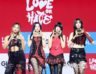 [포토]하이키, 세 번째 미니앨범 러브 오어 헤이트 컴백