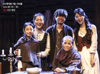 연극 바다로 가는 기사들, 감탄과 절제된 모정의 파사