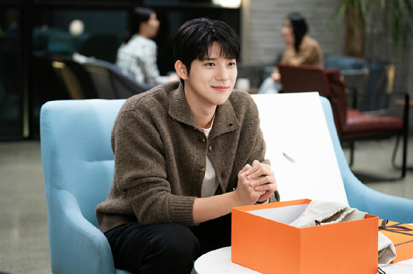 로코퀸 신현빈, 현실적인 이별 선택하는 새로운 매력 발산