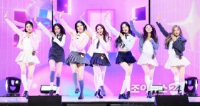 [포토] 소녀시대 이후 18년만⋯SM 다인원 걸그룹 하츠투하츠 데뷔