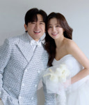 '29일 결혼' 이민우, 11살 연하 아내와 웨딩화보 