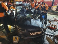 아주대삼거리서 신호위반 경차, 시내버스 충돌...3명 부상