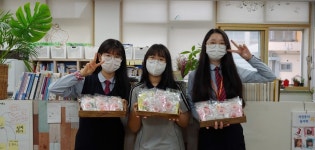 자원봉사로 행복을 나눠요...안성 공도중 희망놀이단 자원봉사동아리 학생들