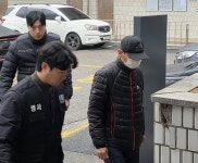 '아내 얼굴에 끓는 물' 40대 남편 징역 3년 구형