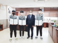 통영 동원고 2학년 학생 전복된 버스서 승객 구해