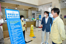 변광용 거제시장 방역수칙 준수여부 현장 점검 마쳐