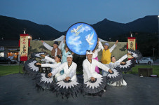 산청 동의보감촌 주말 ‘흥겨운 마당극 공연’으로 채웠다