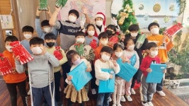 창녕 장천초등학교 산타클로스가 우리 학교에 왔어요
