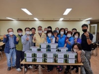 거제 고현동 통장협의회, 경로당에 물김치 전달