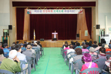 홍남표 창원특례시장, 웅남동 경로 큰잔치 참석... 존경과 감사의 마음 전해