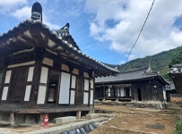 소설가 이문열, 함안 고려동 유적지 방문하다