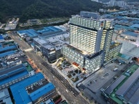 의창구, 신화 더 플렉스 시티지식산업센터 방문