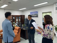 유재준 성산구청장, 6.25 무공훈장 전수