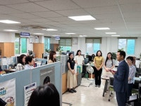 제종남 신임 창원시 마산회원구청장, 구청 직원들과 취임 인사 나눠