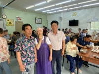 창원시 마산합포구 진동면 행복한식당, 어르신 점심 대접
